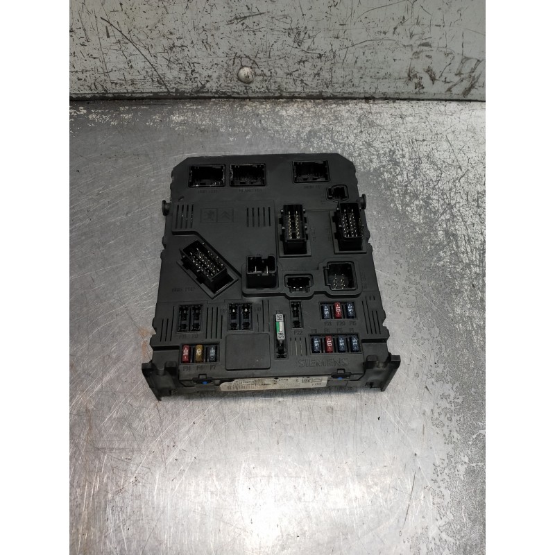 Recambio de caja reles / fusibles para citroen xsara picasso referencia OEM IAM S118085320 9652474680 