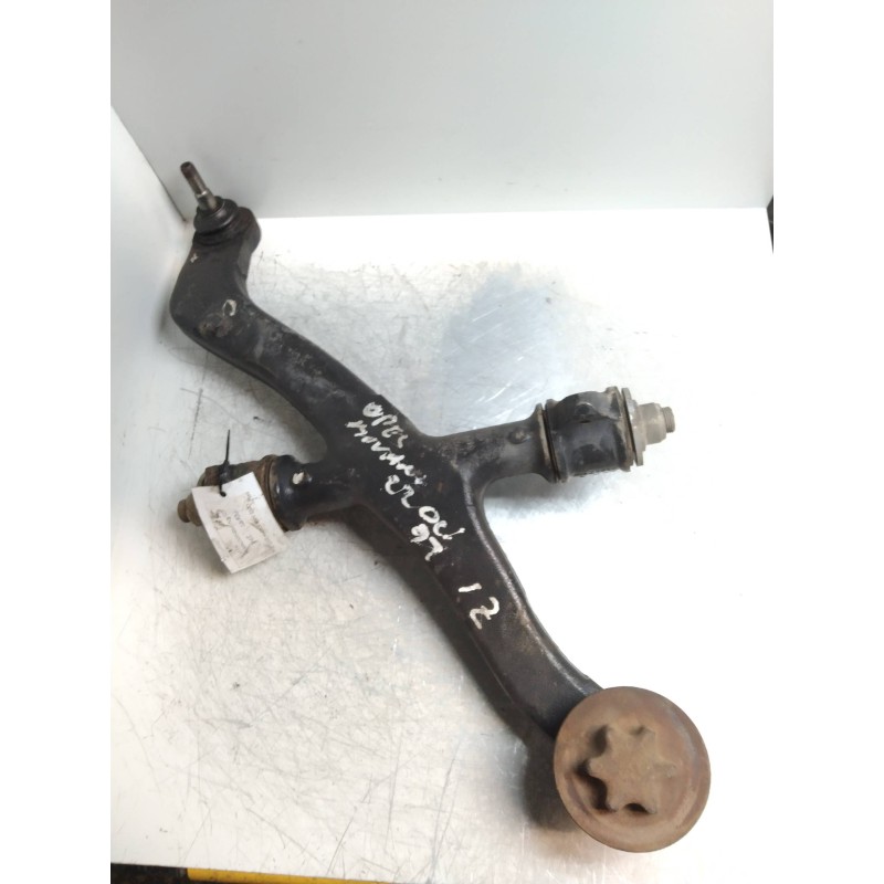 Recambio de brazo suspension inferior delantero izquierdo para opel movano referencia OEM IAM   