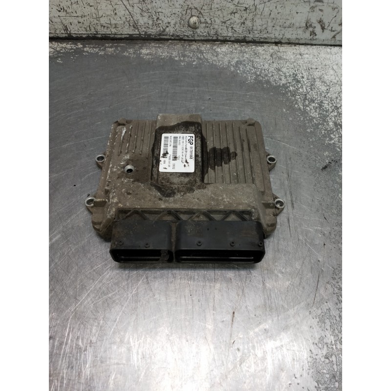 Recambio de centralita motor uce para fiat grande punto (199) referencia OEM IAM 51781568  