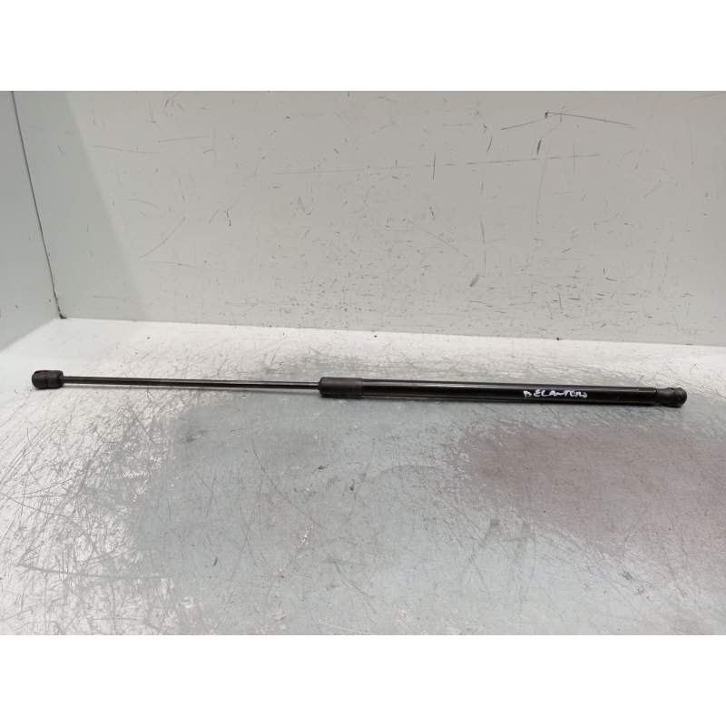 Recambio de amortiguadores capo para volkswagen touran (5t1) 1.6 tdi referencia OEM IAM   