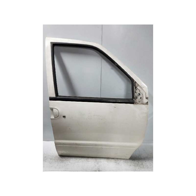 Recambio de puerta delantera derecha para nissan vanette cargo (hc23) 2.3 diesel referencia OEM IAM   