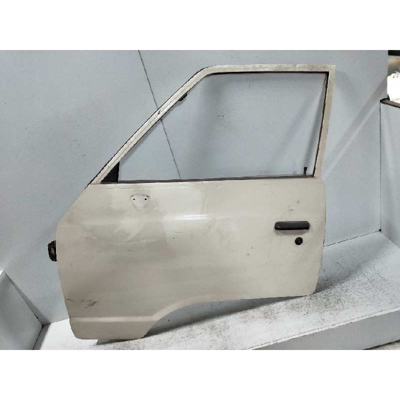 Recambio de puerta delantera izquierda para nissan vanette (c 220) vanette bus referencia OEM IAM   