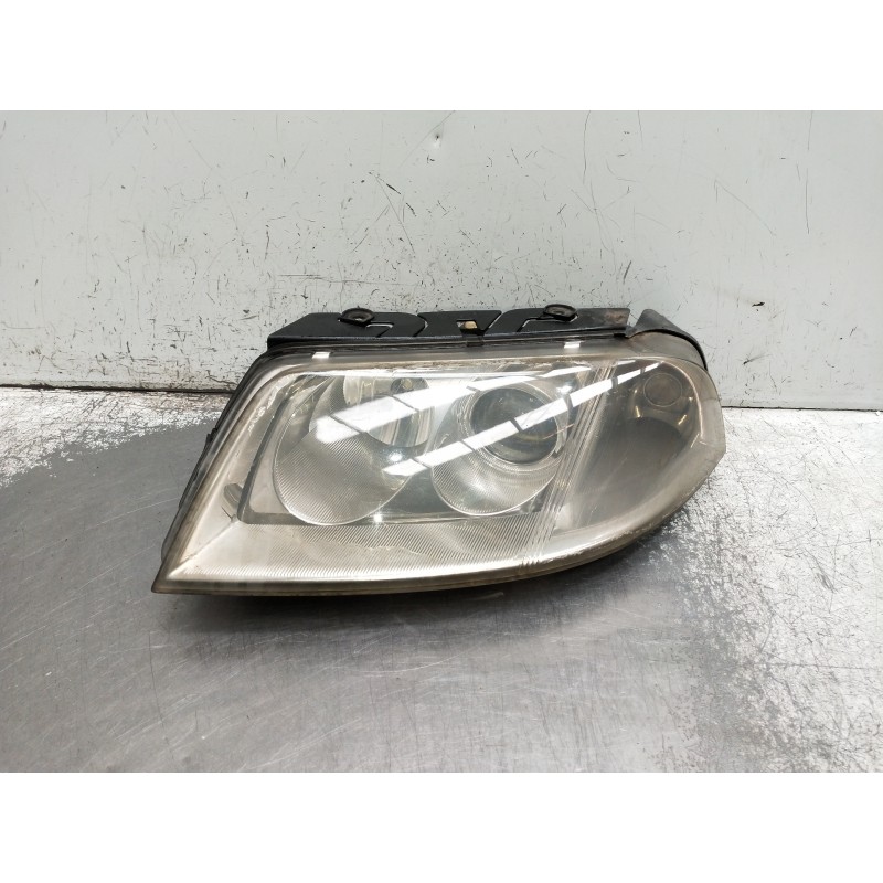 Recambio de faro izquierdo para volkswagen passat berlina (3b3) referencia OEM IAM 3B0941015AK 1EL00835001 