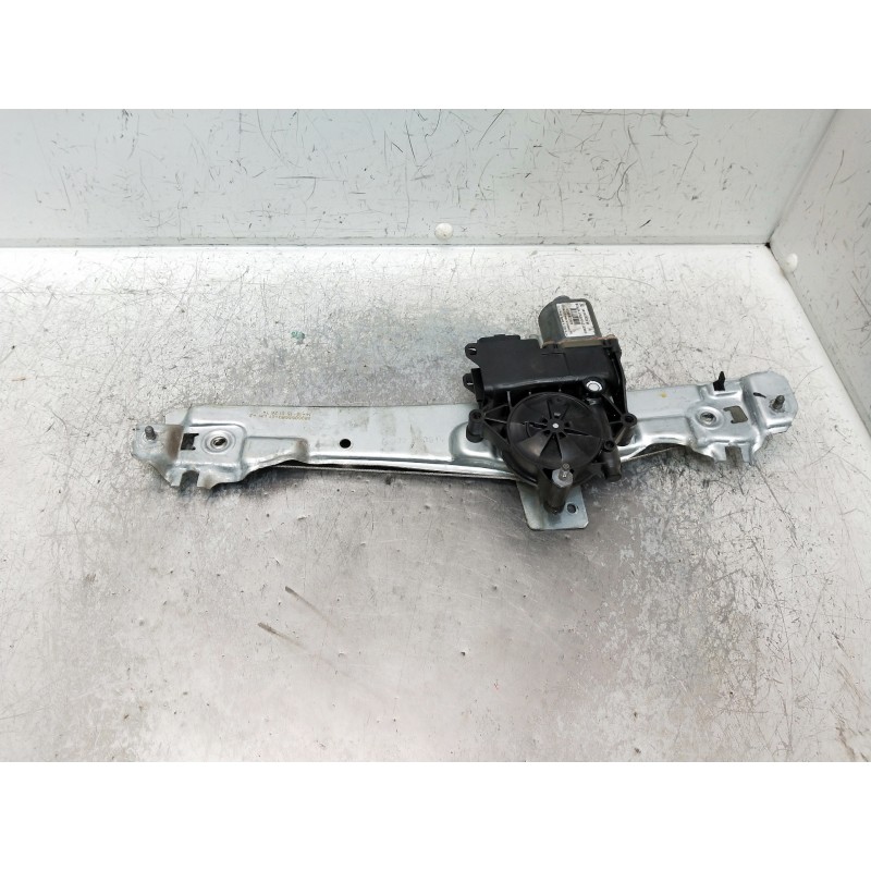 Recambio de elevalunas trasero izquierdo para peugeot 2008 (--.2013) referencia OEM IAM 9806088680 9806082280. 0130822971 5P