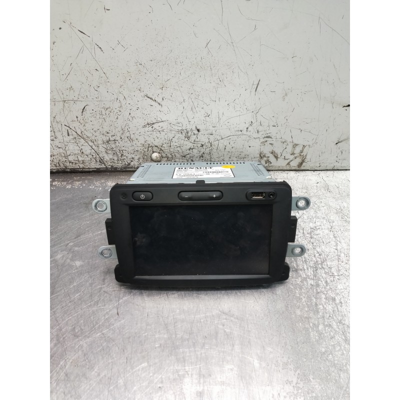 Recambio de sistema audio / radio cd para renault captur referencia OEM IAM 281151144R 276660 