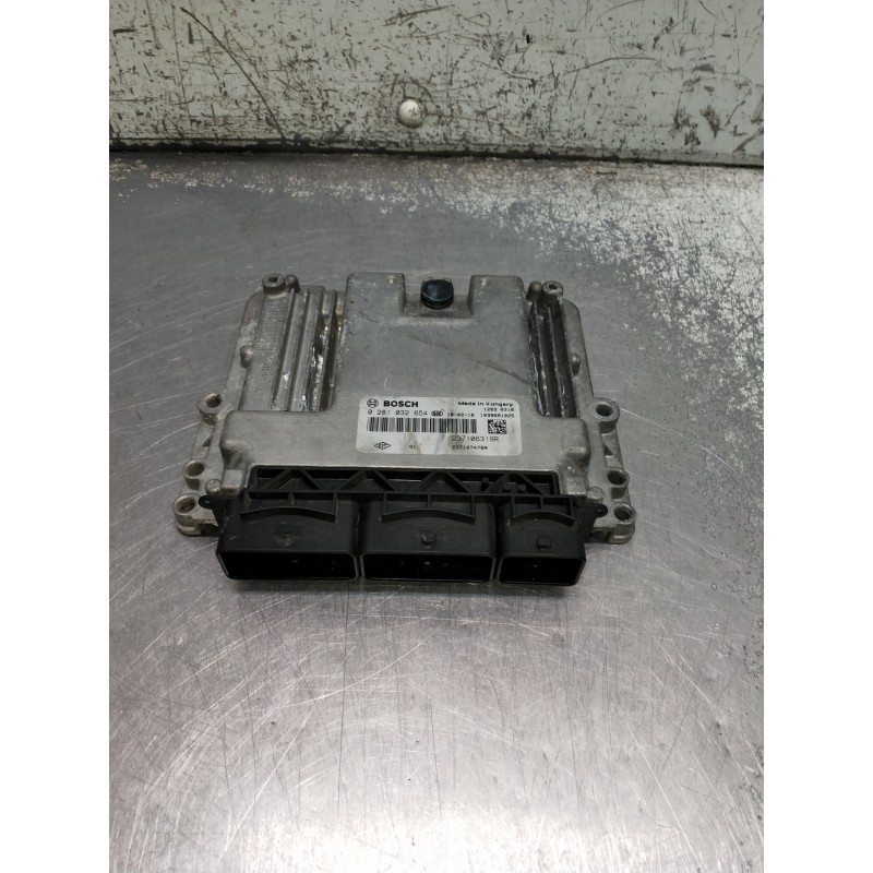 Recambio de centralita motor uce para renault captur referencia OEM IAM 0281032654 237106631R 