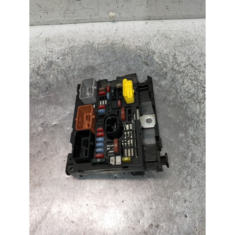 Recambio de caja reles / fusibles para peugeot 308 referencia OEM IAM 9664706280  