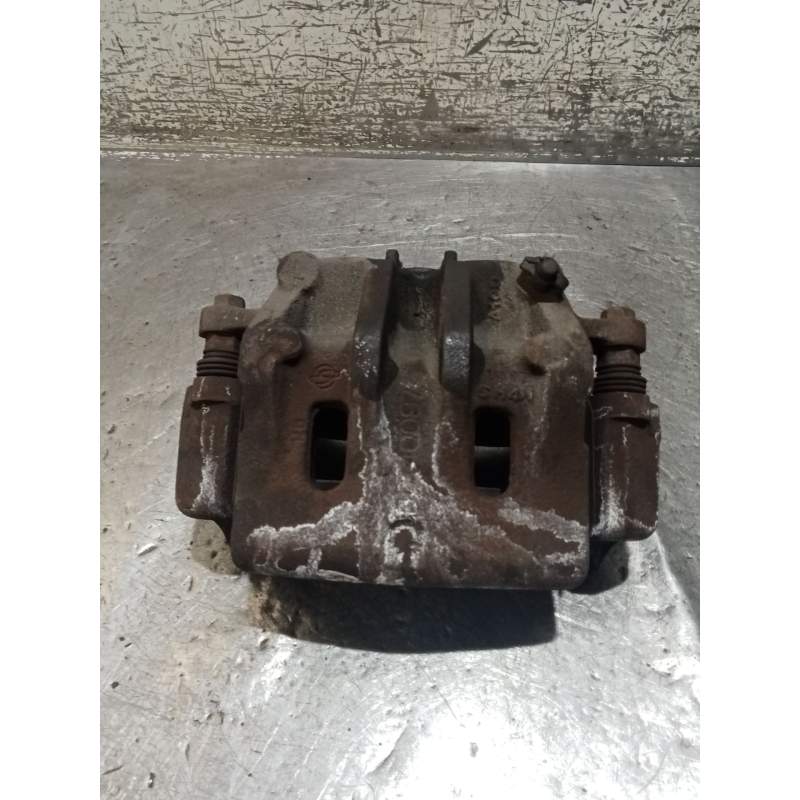 Recambio de pinza freno delantera izquierda para ssangyong rodius i 2.7 xdi referencia OEM IAM  27XDI 2005