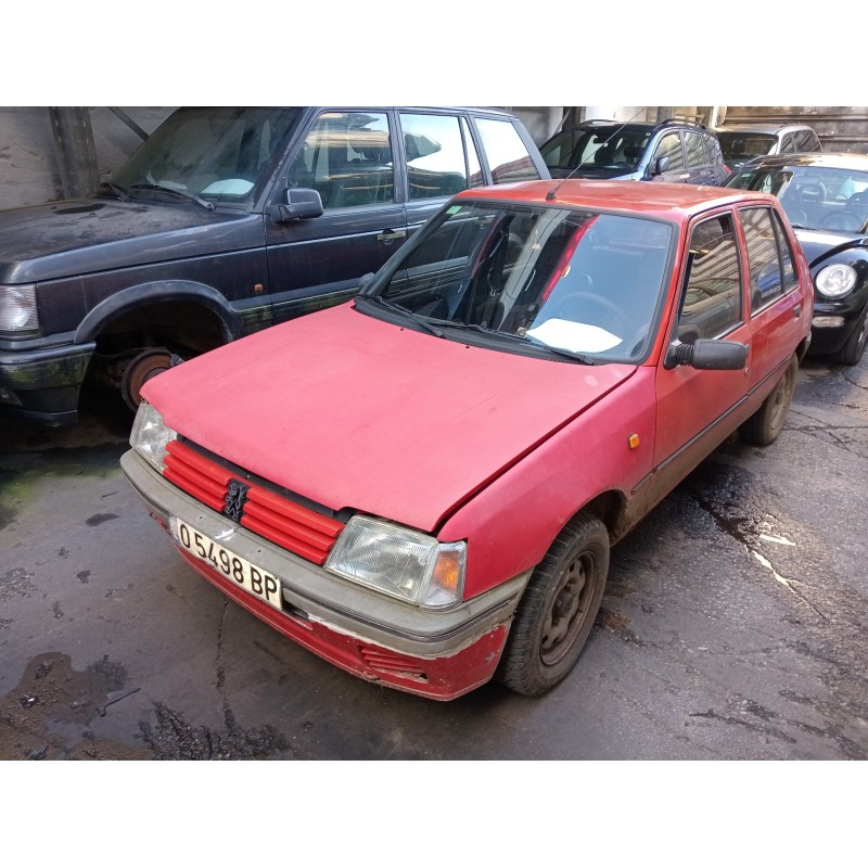 peugeot 205 berlina del año 1995