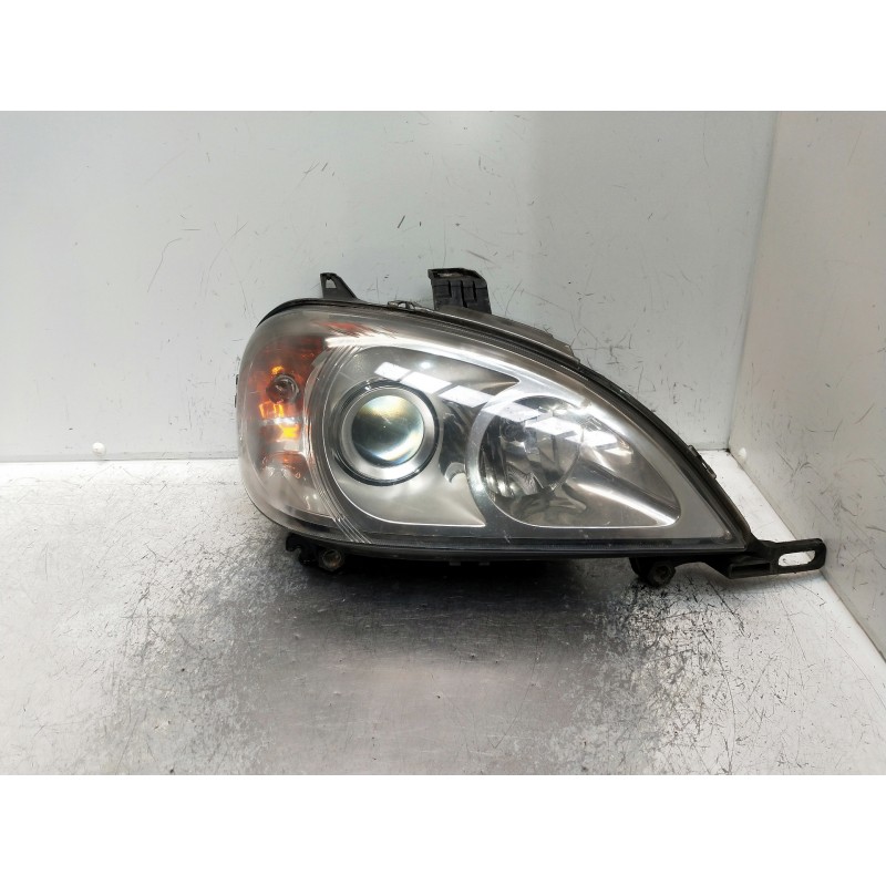 Recambio de faro derecho para mercedes clase m (w163) referencia OEM IAM 22315600  XENON