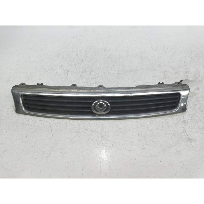 Recambio de rejilla delantera para mazda 626 berlina (ge) 2.5 v6 24v cat referencia OEM IAM   