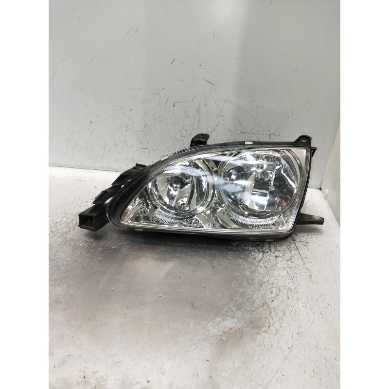 Recambio de faro izquierdo para toyota avensis berlina (t 22) referencia OEM IAM   