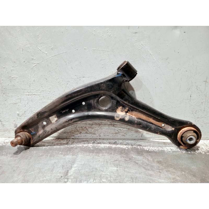 Recambio de brazo suspension inferior delantero izquierdo para ford puma referencia OEM IAM L1TC3051L  