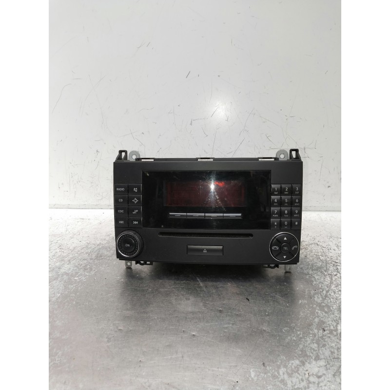 Recambio de sistema audio / radio cd para mercedes clase b (w245) referencia OEM IAM A1698700689  