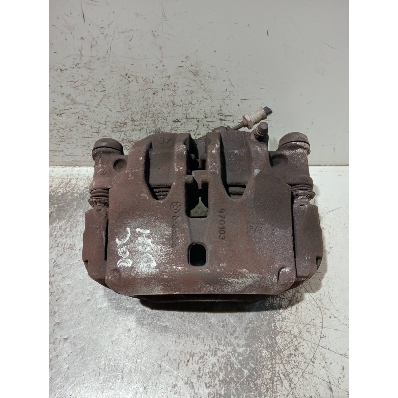 Recambio de pinza freno delantera derecha para nissan cabstar 09.06 referencia OEM IAM 970103  