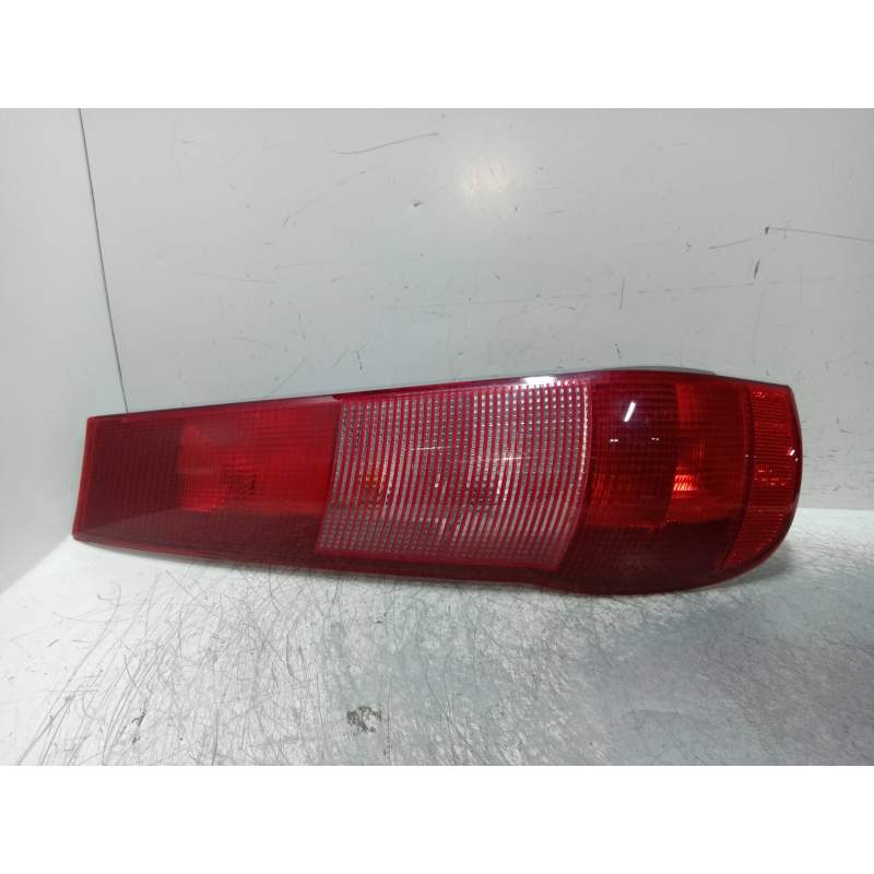 Recambio de piloto trasero izquierdo para fiat punto berlina (176) 1.1 referencia OEM IAM 7730723  
