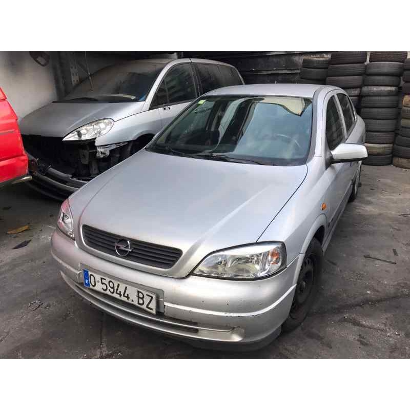 opel astra g berlina del año 1998