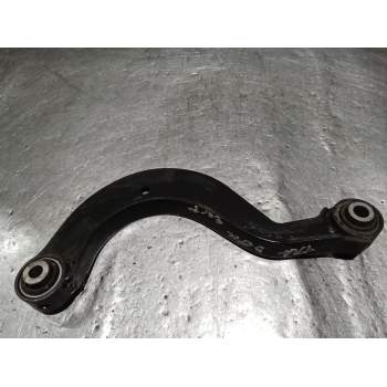 BRAZO SUSPENSION SUPERIOR TRASERO DERECHO 20TDI 2010