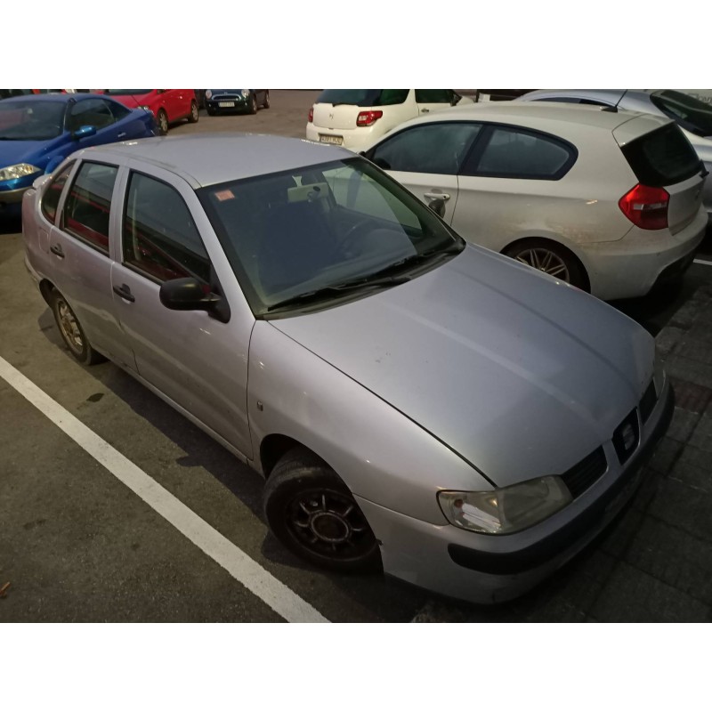 seat cordoba berlina (6k2) del año 2002