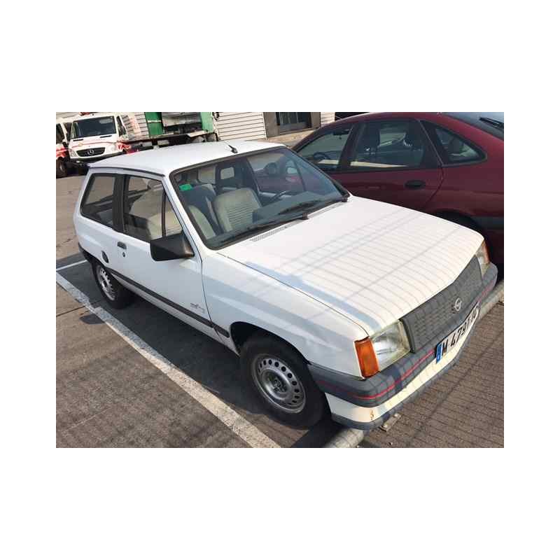 opel corsa a del año 1987