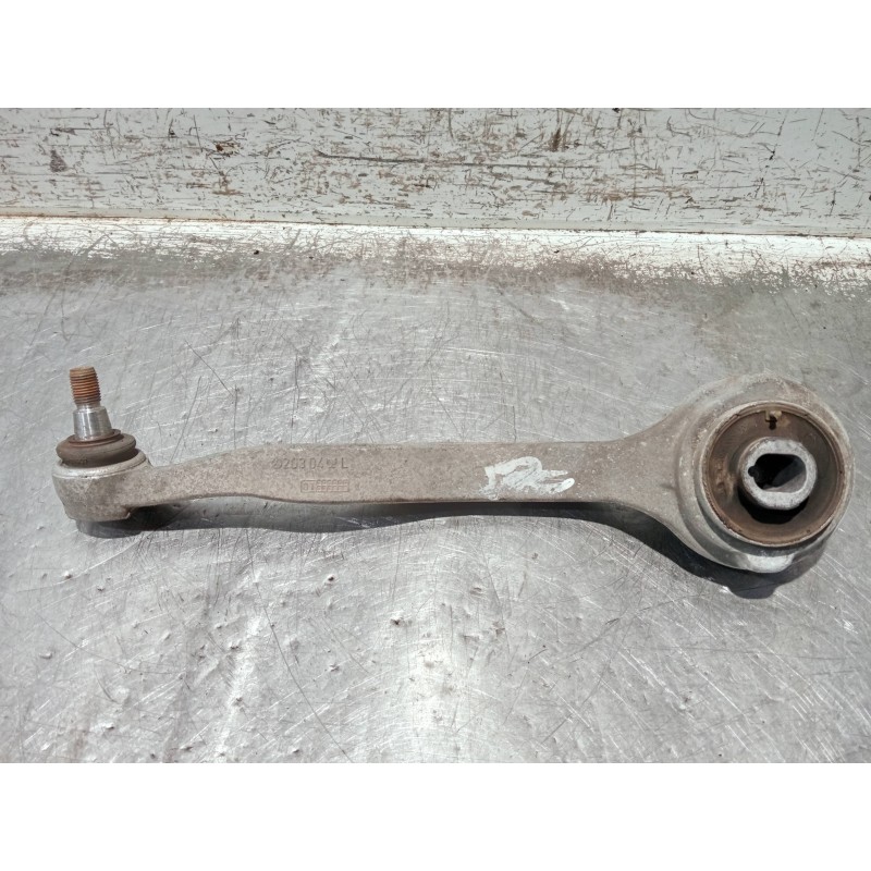 Recambio de brazo suspension inferior delantero izquierdo para mercedes clase c (w203) berlina referencia OEM IAM 20304L  