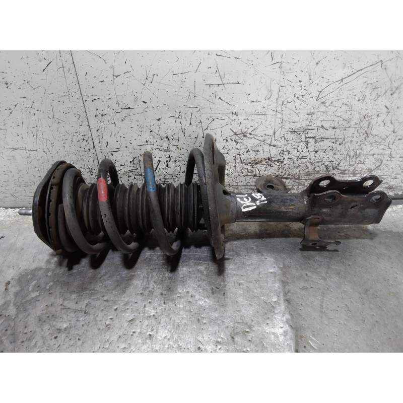 Recambio de amortiguador delantero derecho para toyota prius+ advance referencia OEM IAM 4851047361 18G 2015