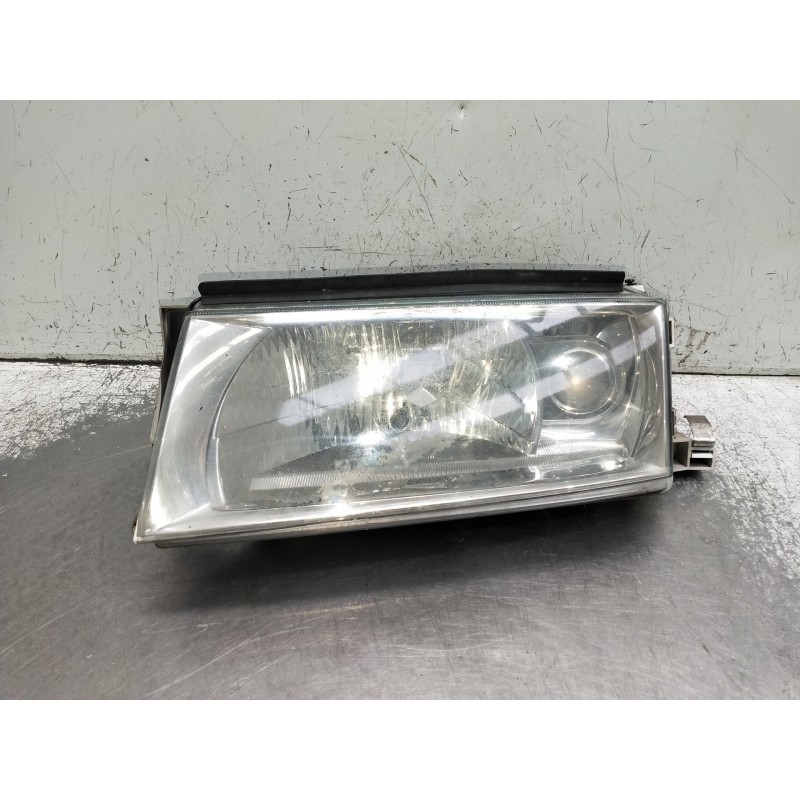 Recambio de faro izquierdo para skoda octavia berlina (1u2) referencia OEM IAM 1U1941015L  