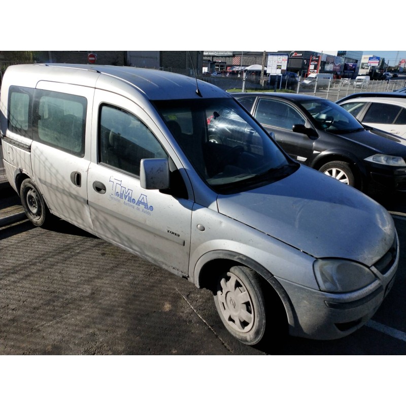 opel combo (corsa c) del año 2004