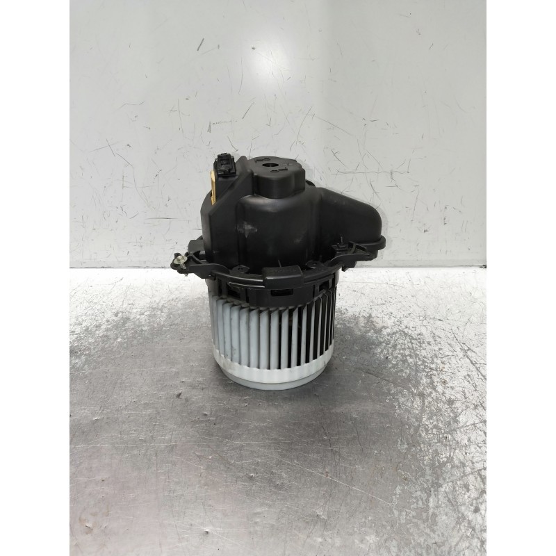 Recambio de motor calefaccion para dacia sandero podium referencia OEM IAM 5P3730100  