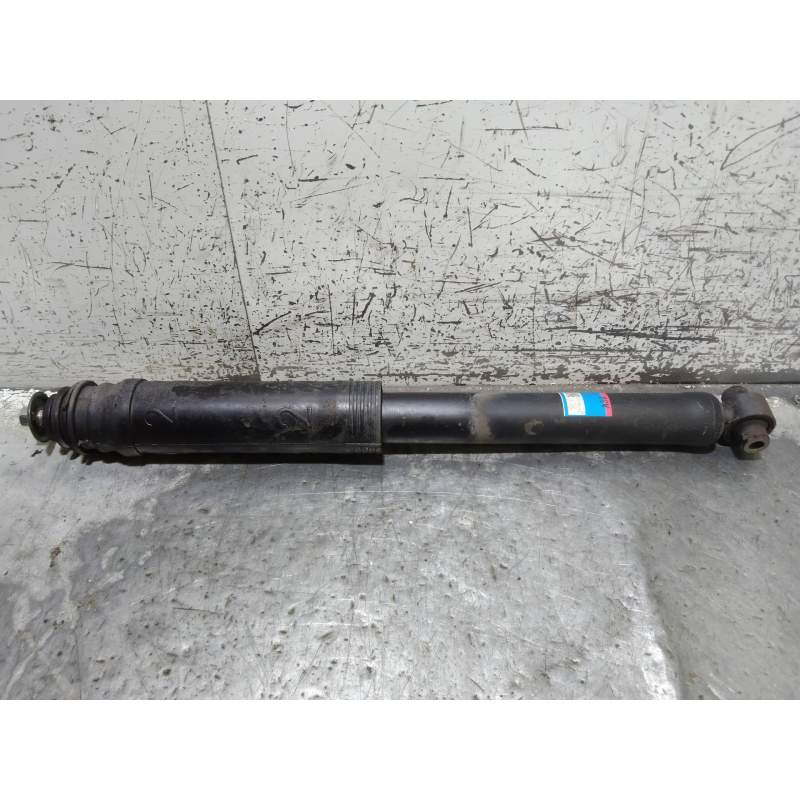 Recambio de amortiguador trasero izquierdo para toyota prius+ advance referencia OEM IAM 4853047390 18G 2015