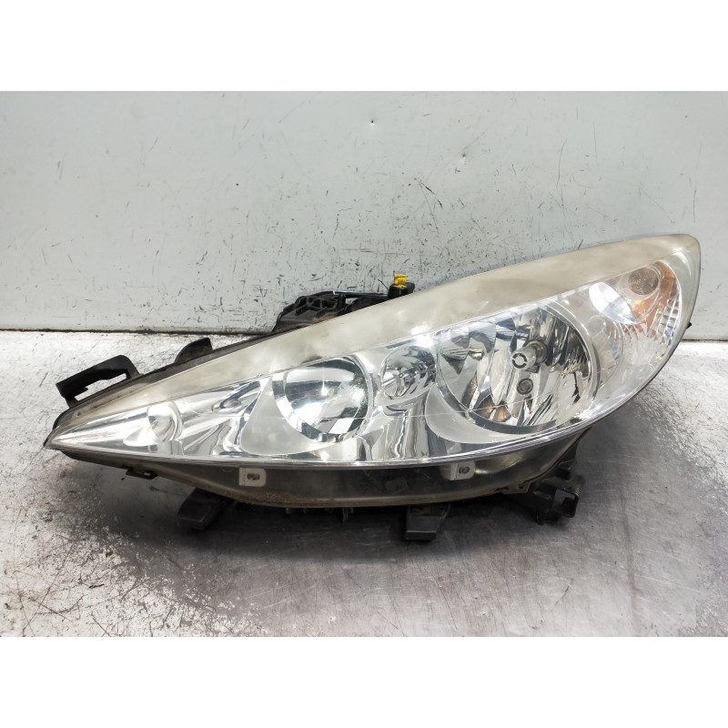 Recambio de faro izquierdo para peugeot 207 1.4 hdi referencia OEM IAM   