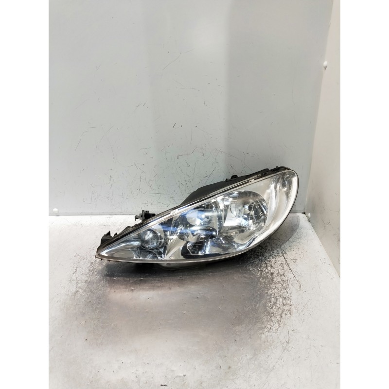 Recambio de faro izquierdo para peugeot 206 berlina referencia OEM IAM 9628666880 89001771 