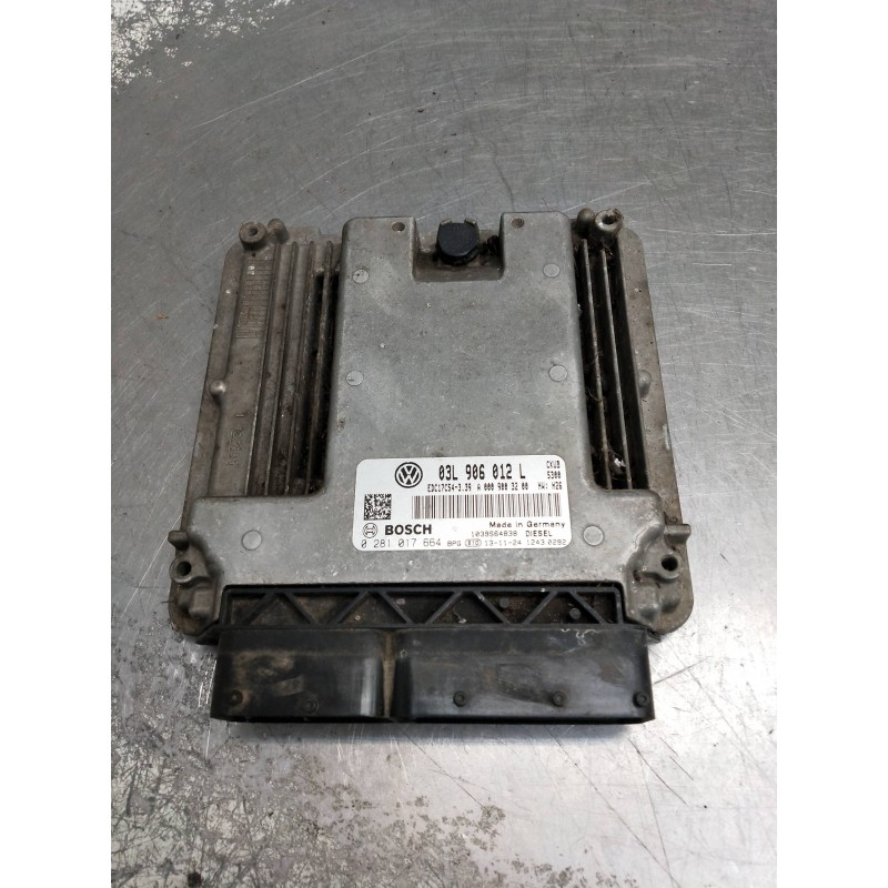 Recambio de centralita motor uce para volkswagen crafter caja cerrada referencia OEM IAM 0281017664 03L906012L 