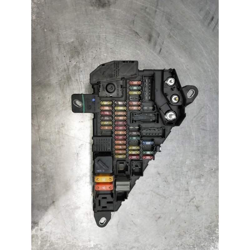 Recambio de caja reles / fusibles para bmw serie 5 berlina (e60) 530d referencia OEM IAM 690660105 6906603 
