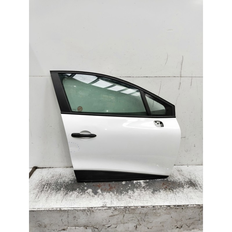 Recambio de puerta delantera derecha para renault clio iv referencia OEM IAM   5P