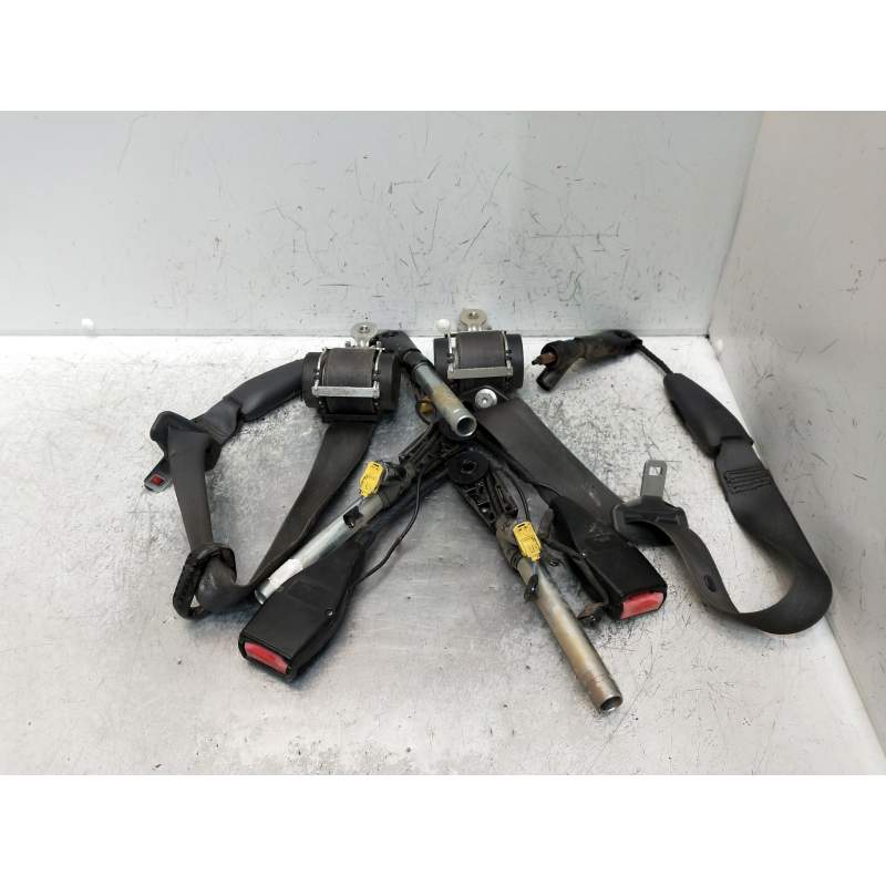 Recambio de juego cinturones delantero para renault laguna ii (bg0) referencia OEM IAM  5P 2005