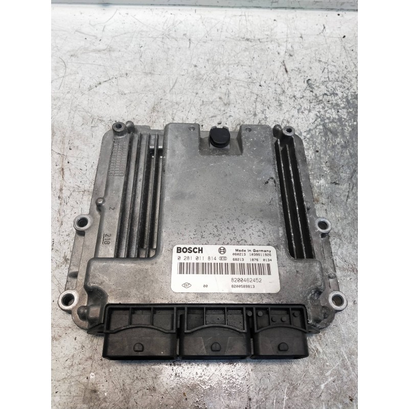 Recambio de centralita motor uce para renault megane ii berlina 5p referencia OEM IAM 0281011814 8200462452 