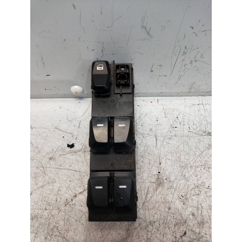 Recambio de mando elevalunas delantero izquierdo para hyundai ix35 referencia OEM IAM 935702Y0109P  