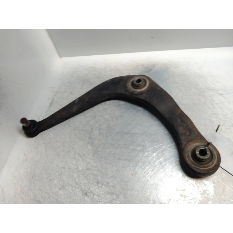 Recambio de brazo suspension inferior delantero izquierdo para peugeot 206 cc cc referencia OEM IAM   