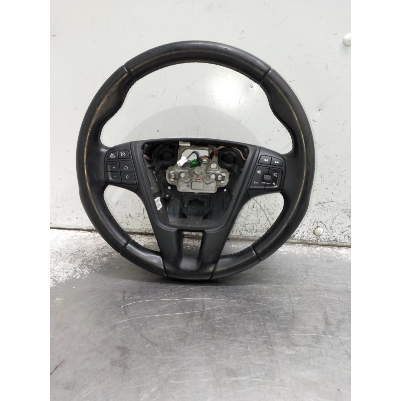 Recambio de volante para volvo v40 referencia OEM IAM 34110217B P31250592 