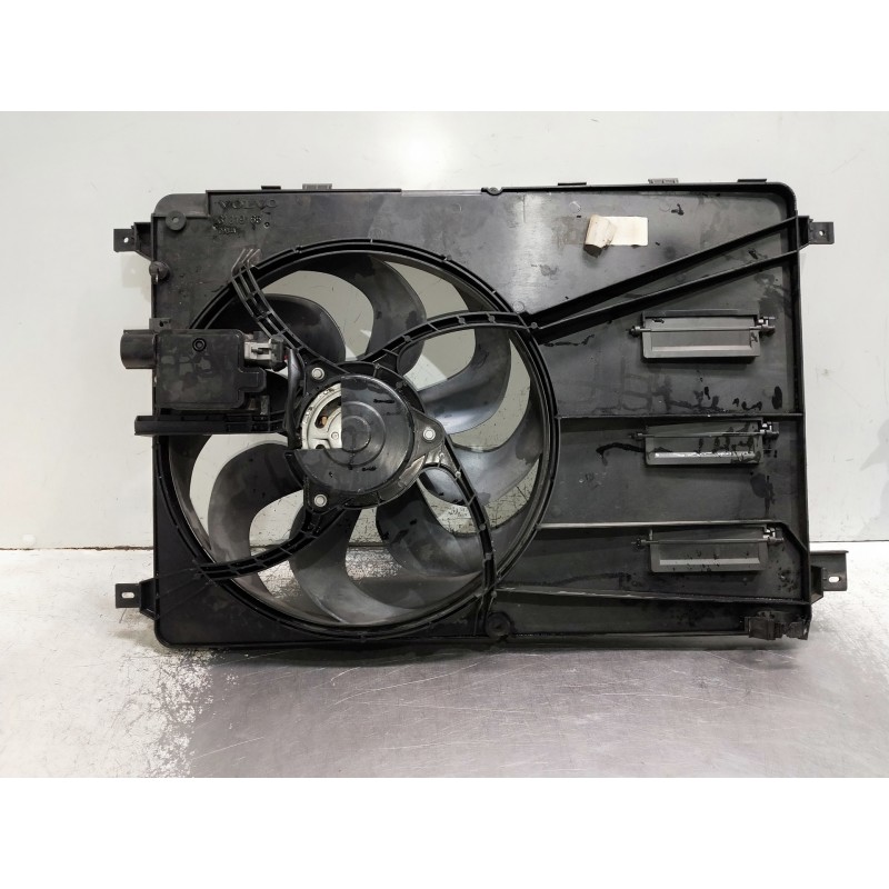 Recambio de electroventilador para volvo v40 referencia OEM IAM 31319165  