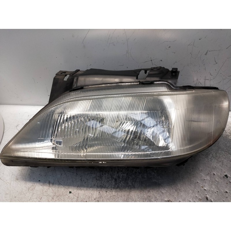 Recambio de faro izquierdo para citroen xsara berlina referencia OEM IAM   97