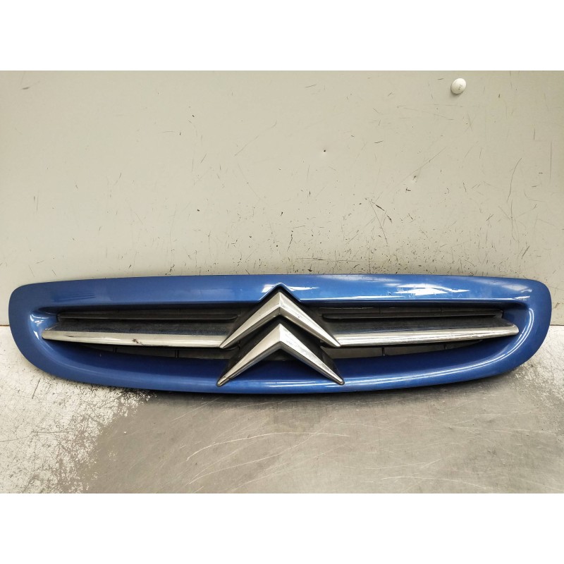 Recambio de rejilla delantera para citroen xsara berlina referencia OEM IAM   2001