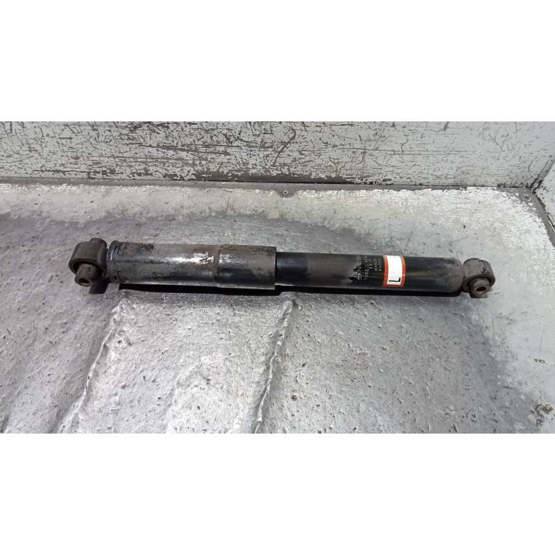 Recambio de amortiguador trasero derecho para nissan x-trail (t32) acenta referencia OEM IAM 562104CB0D  