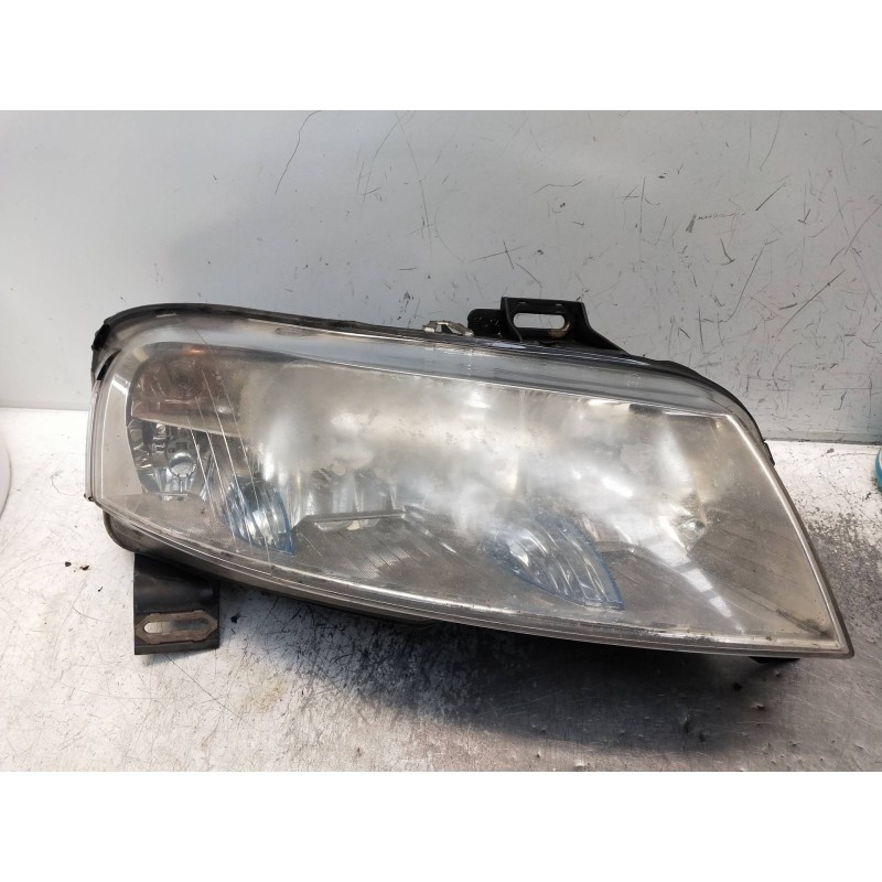 Recambio de faro derecho para fiat stilo multi wagon (192) referencia OEM IAM 517127100  PULIR