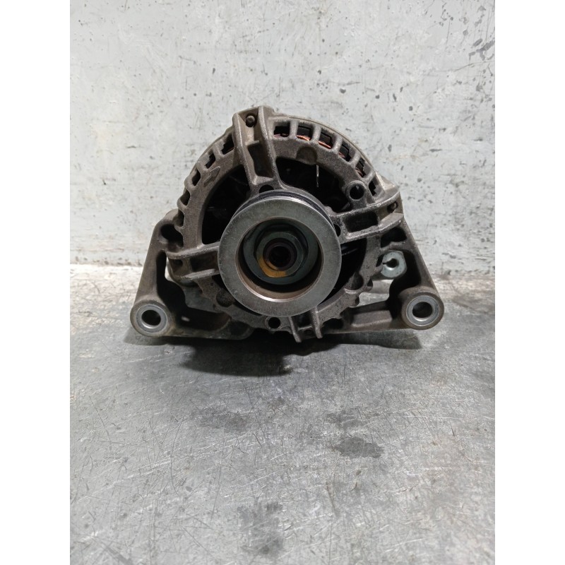 Recambio de alternador para opel corsa c referencia OEM IAM 0124225018 24437119 