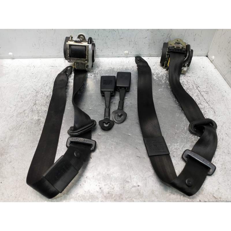 Recambio de juego cinturones trasero para audi a4 berlina (8e) referencia OEM IAM  4P 2001