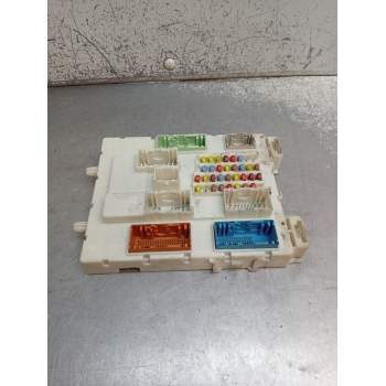 CAJA RELES / FUSIBLES A12675908 DV6T14A073EG 8470000312 2010