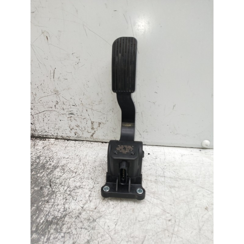 Recambio de potenciometro pedal para mercedes sprinterii caja cerrada (desde 01.06) referencia OEM IAM 0280755023 A9063000404 A0