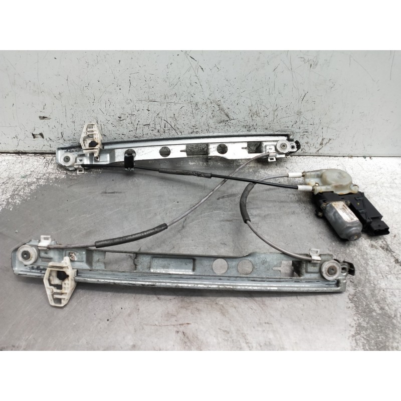 Recambio de elevalunas delantero izquierdo para renault megane ii berlina 5p referencia OEM IAM 128000411 400716D 5P